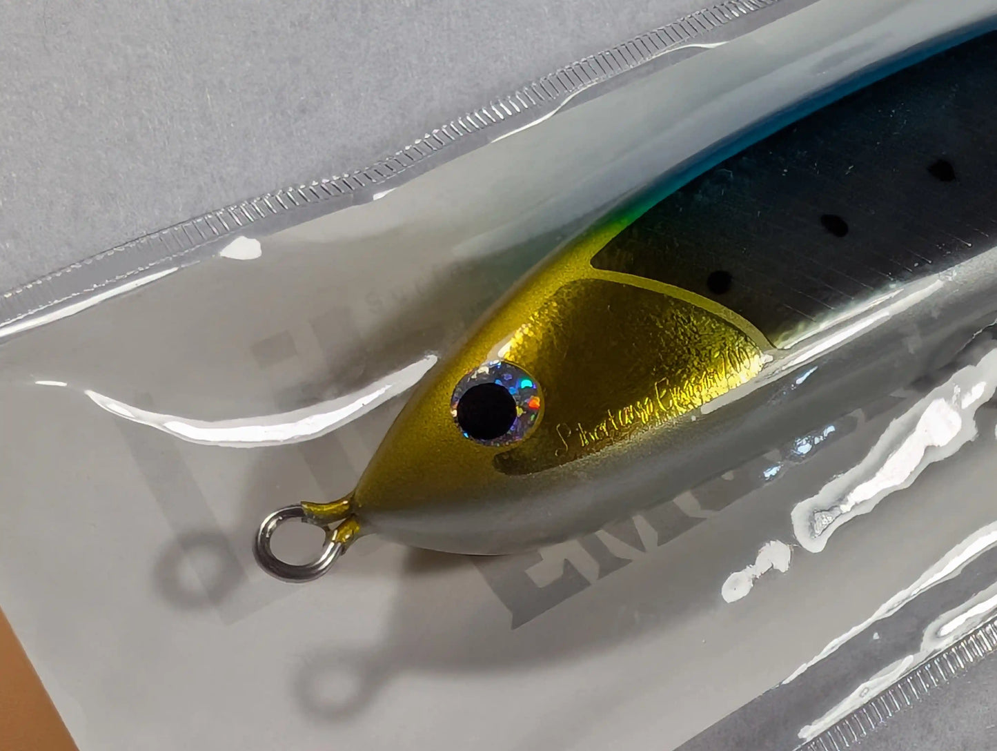 Fish Trippers Village Liber Tango Emocion 200 Ver HD Topwater Stickbait Gold Head Sardine