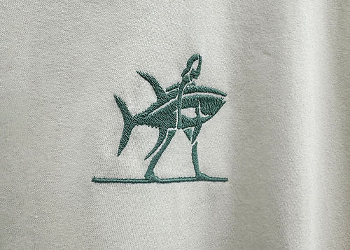 海军服装鱼群图案T恤