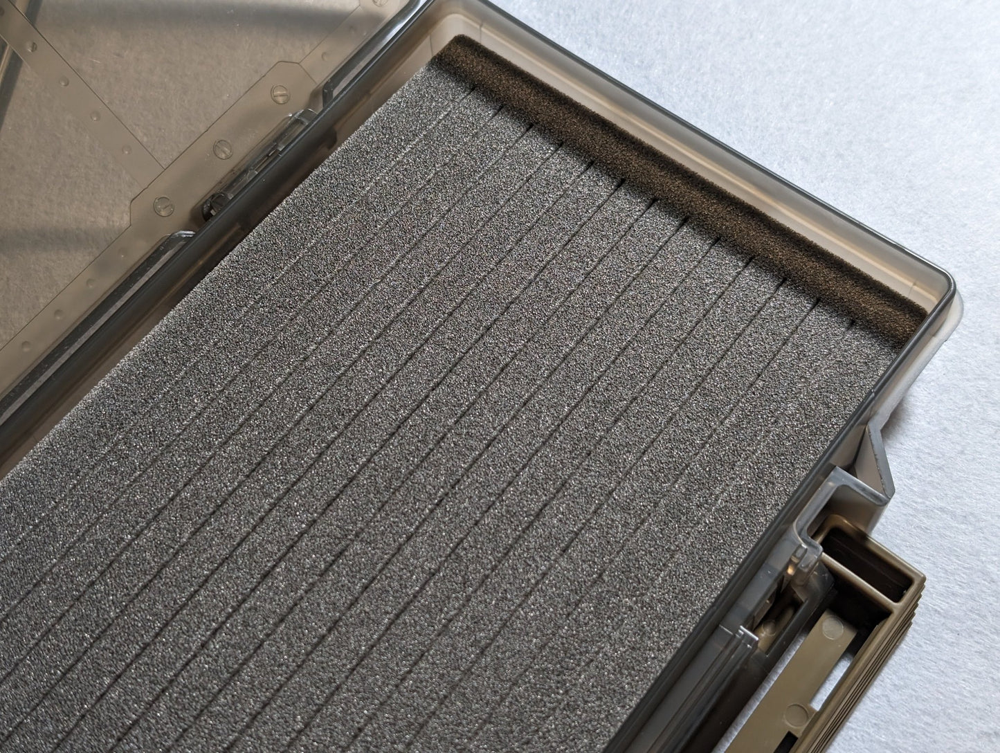 Daiichiseiko MC Case #195 Caja de aparejos con anzuelo en forma de S 