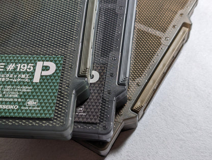 Daiichiseiko MC Case #195 P Caja de aparejos de pesca 