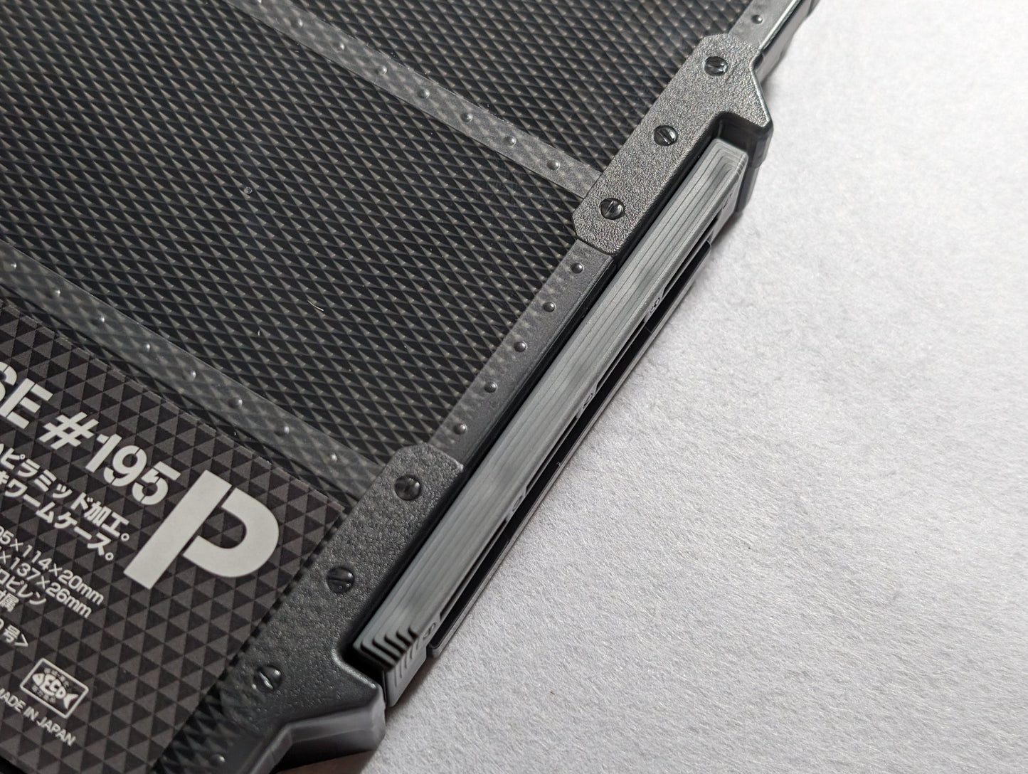 Daiichiseiko MC Case #195 P Caja de aparejos de pesca 