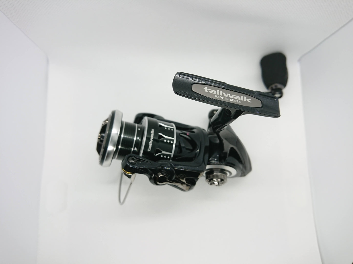 Carrete giratorio Tailwalk Speaky 2000HGX 